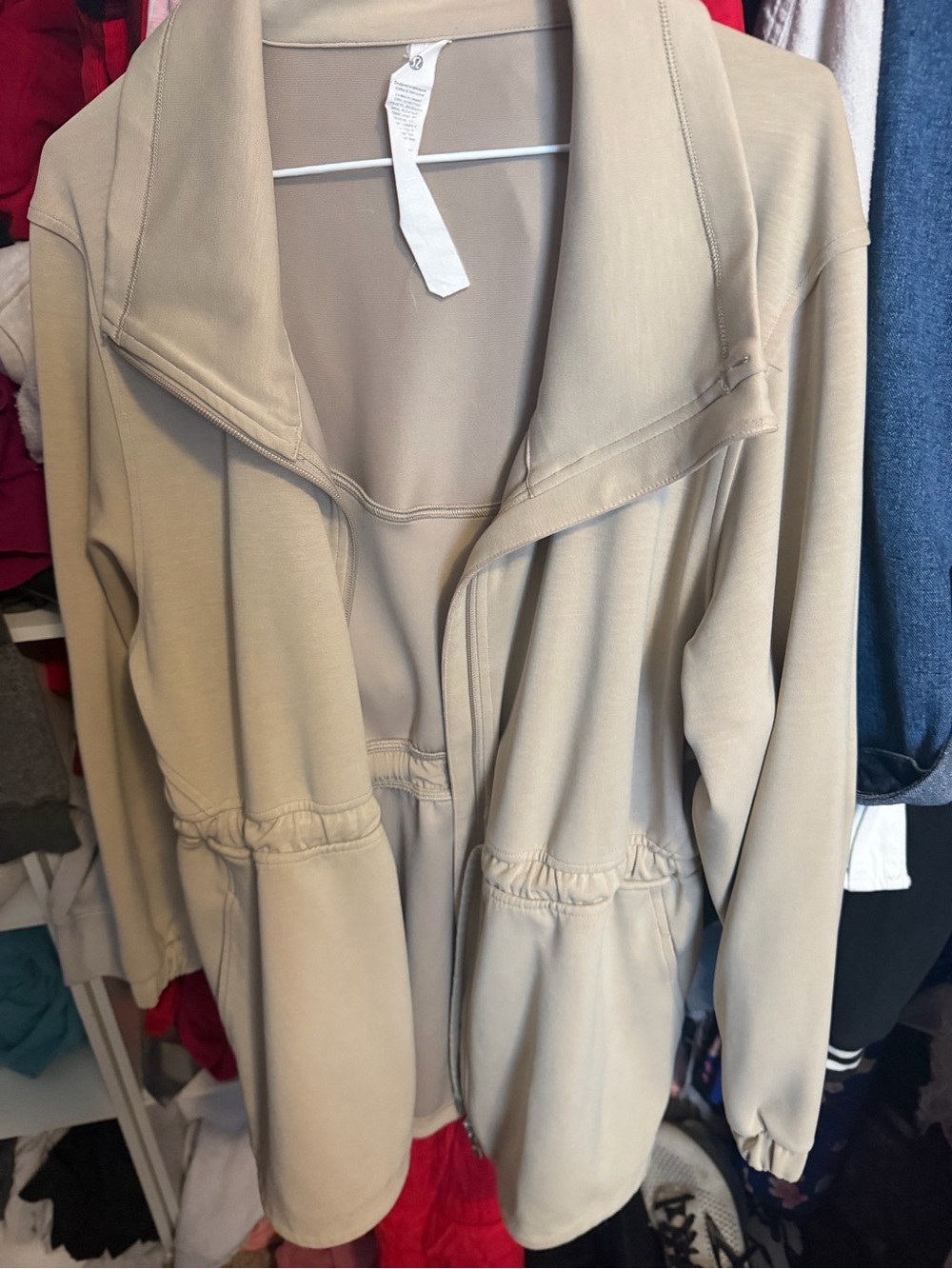 NWOT Lululemon Beige Women's Lightweight Drawstring Waist Jacket
